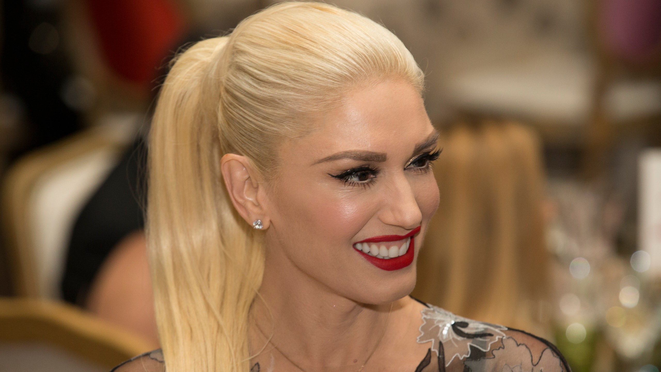 Does Gwen Stefani have a stylist?