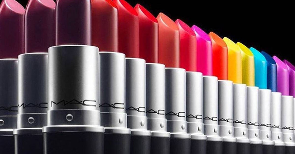 Does Mac do makeup for free?