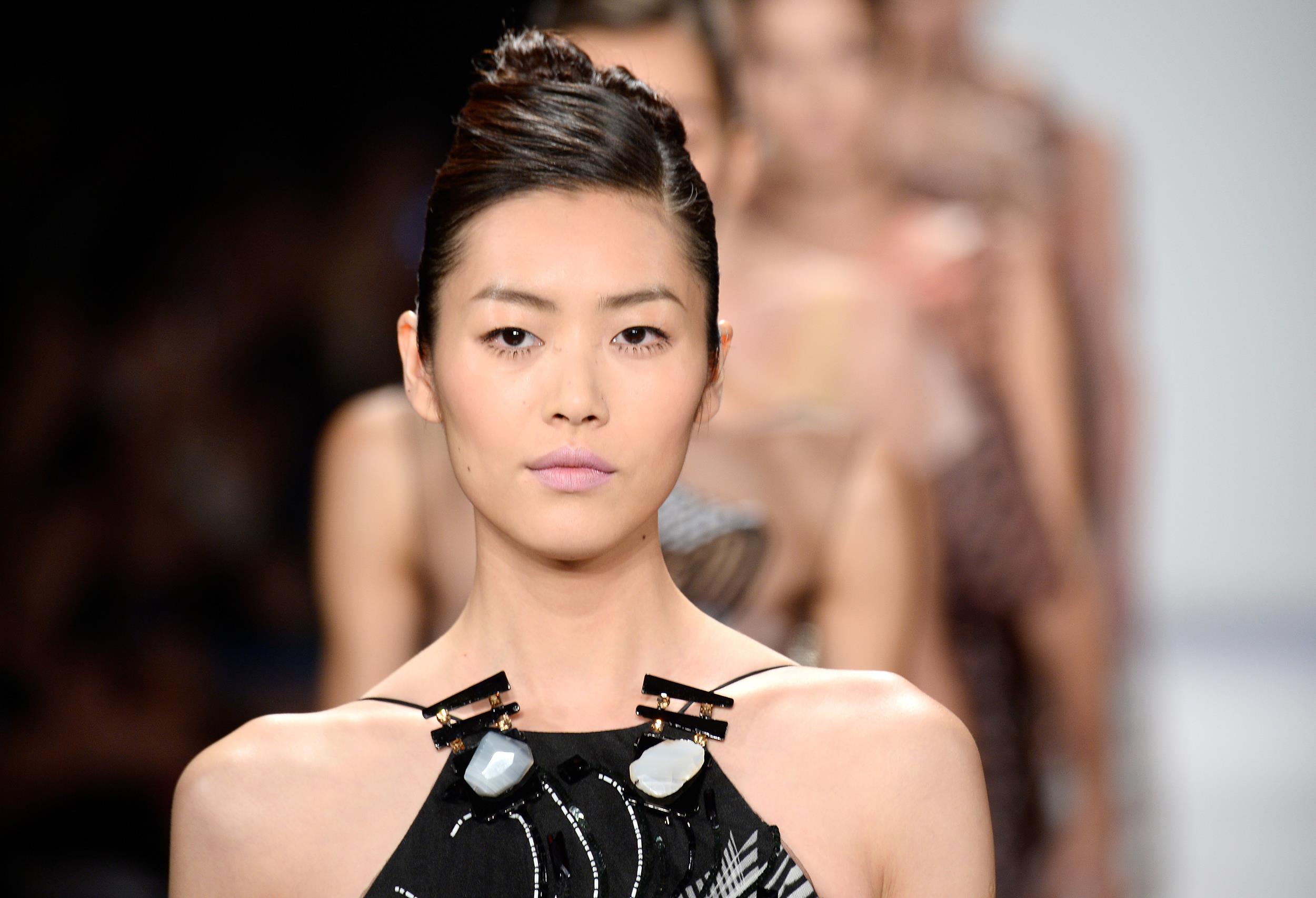 How did Liu Wen famous?