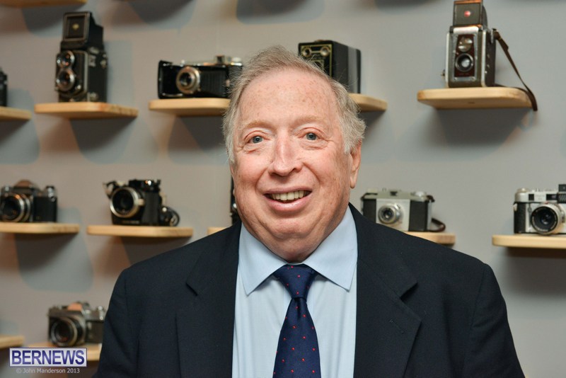 How did Neil Leifer become a photographer?