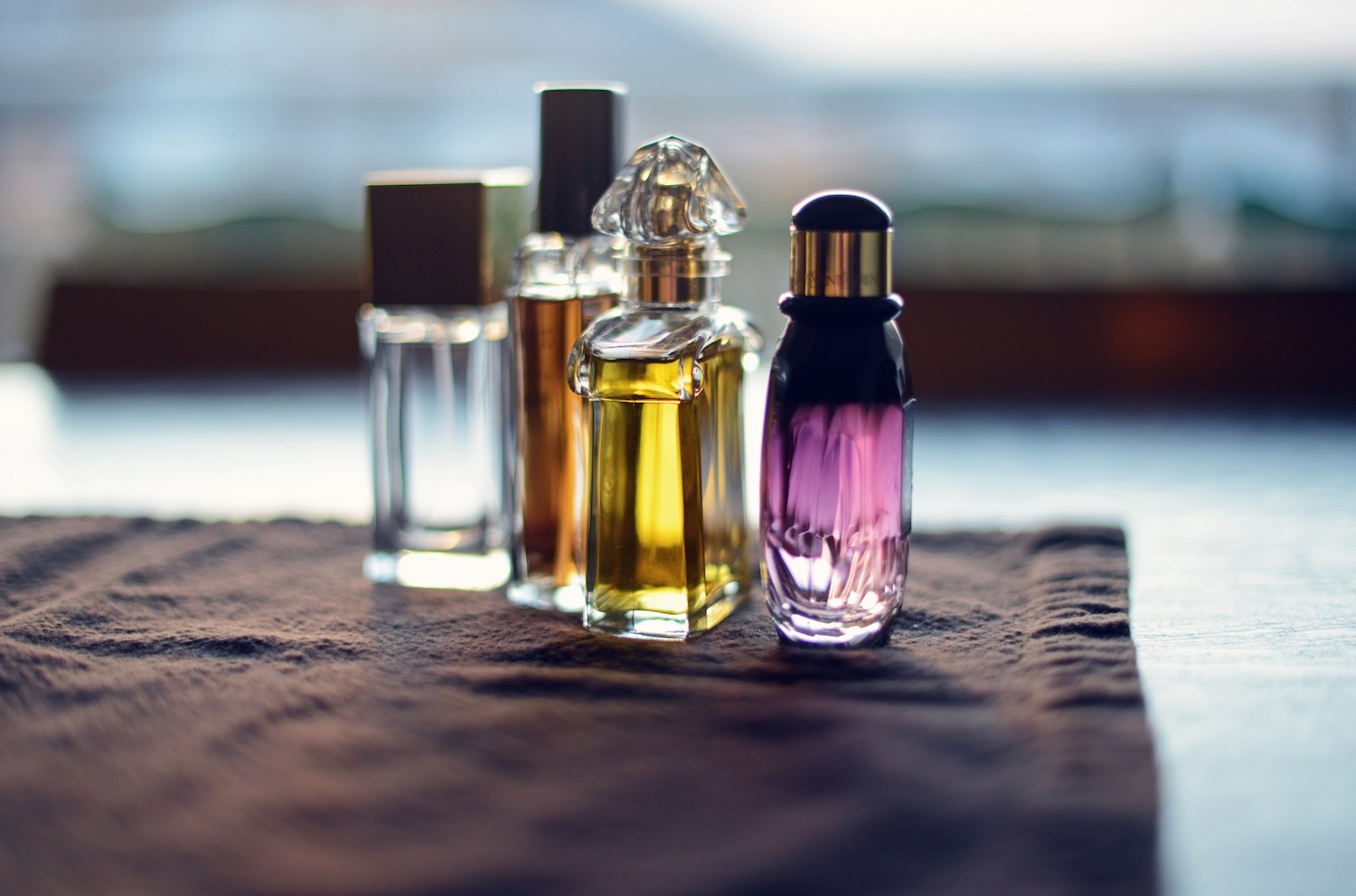 How long does Burberry perfume last?