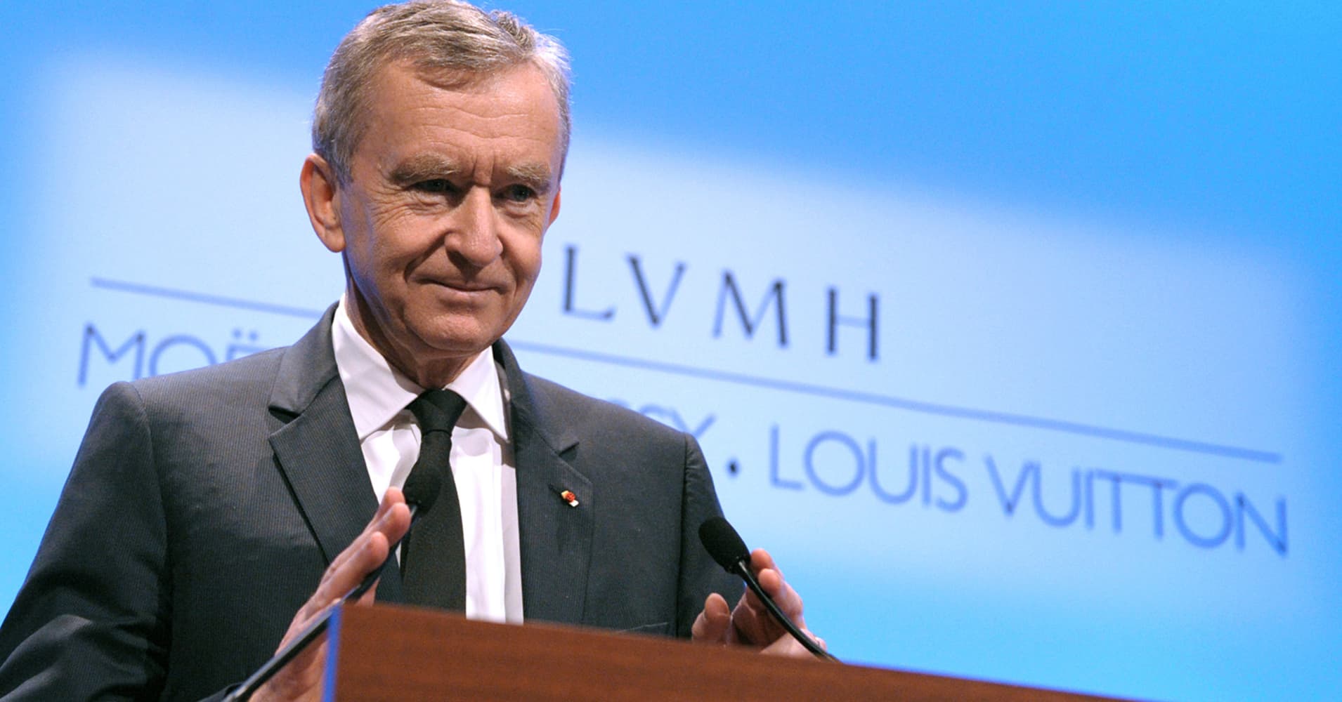 How rich is the owner of Louis Vuitton?