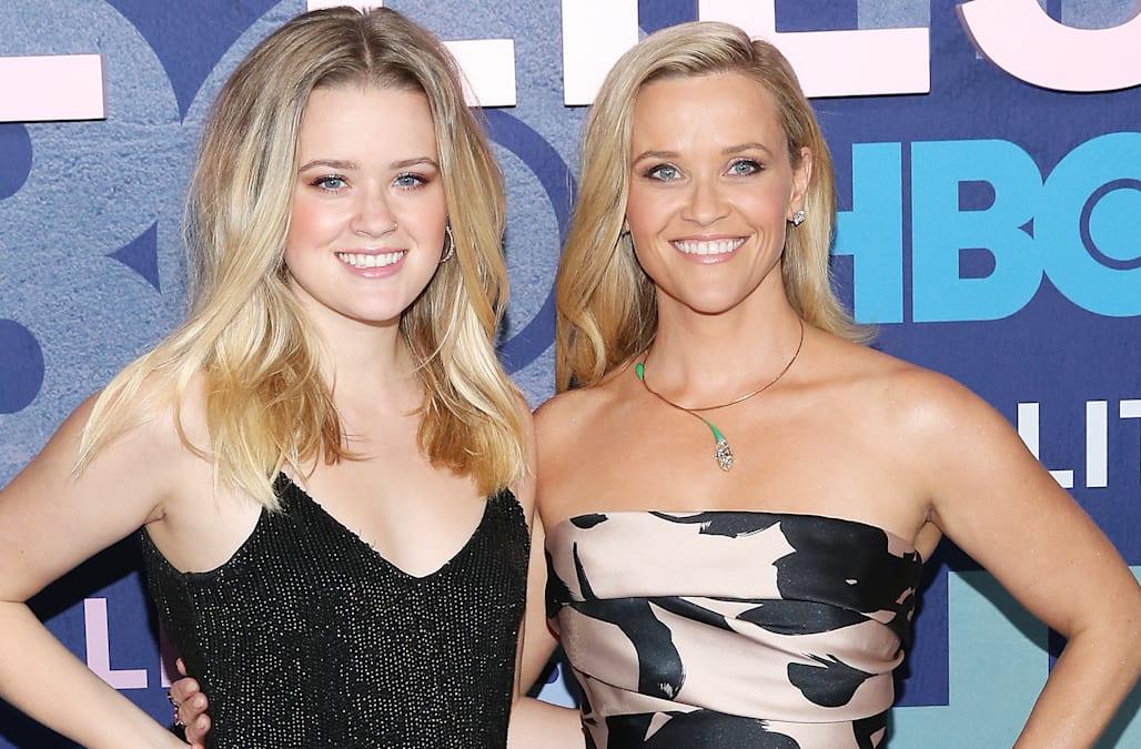 Is Ava Phillippe close to her dad?