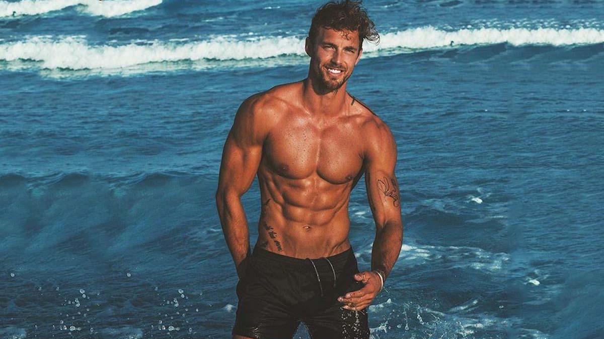 Is Christian Hogue girlfriend?