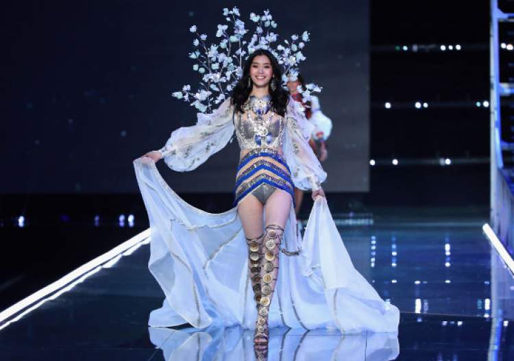 Is Ming Xi’an angel?