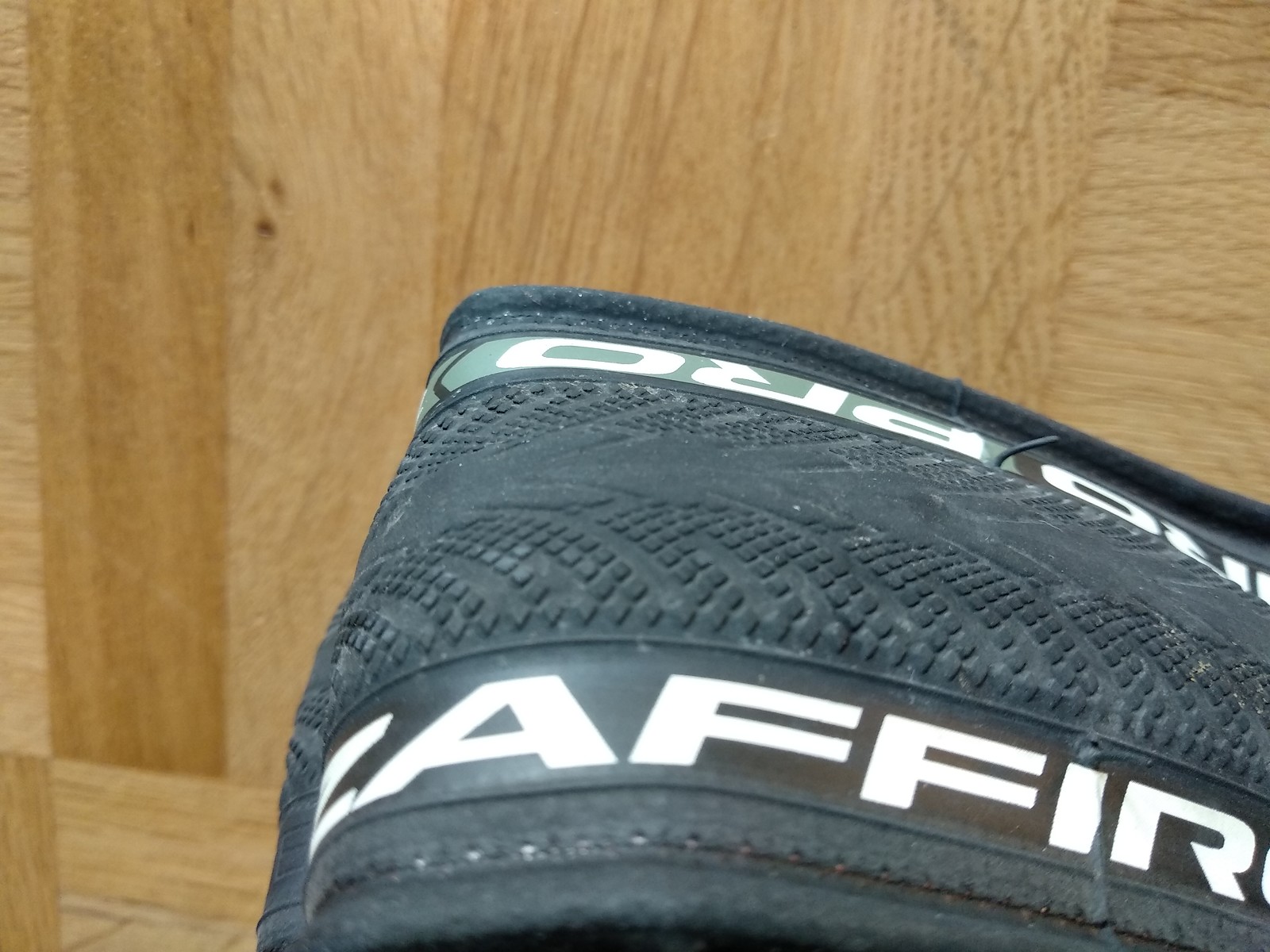 Is Vittoria Zaffiro Pro tubeless?