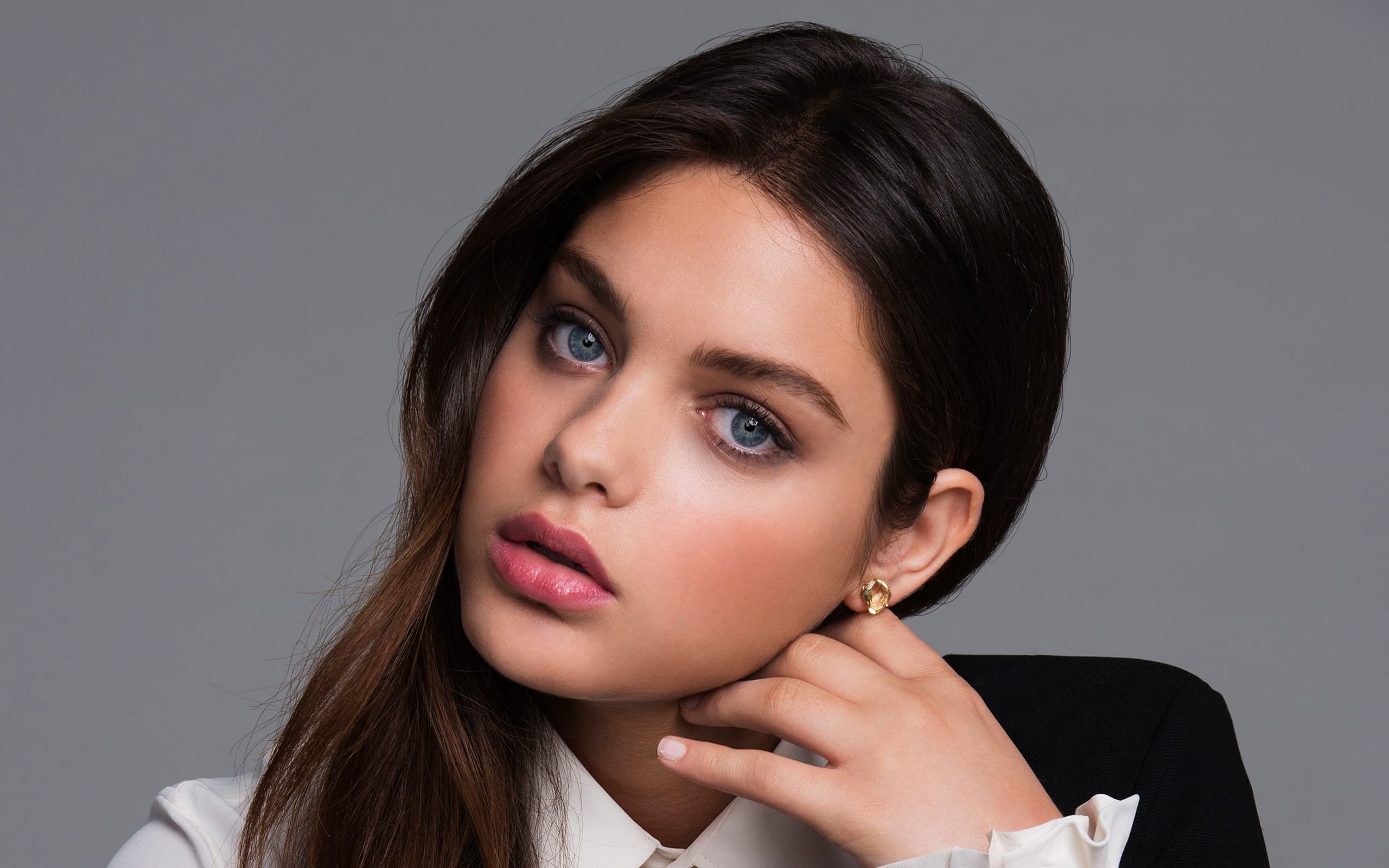 Is odeya rush beautiful?