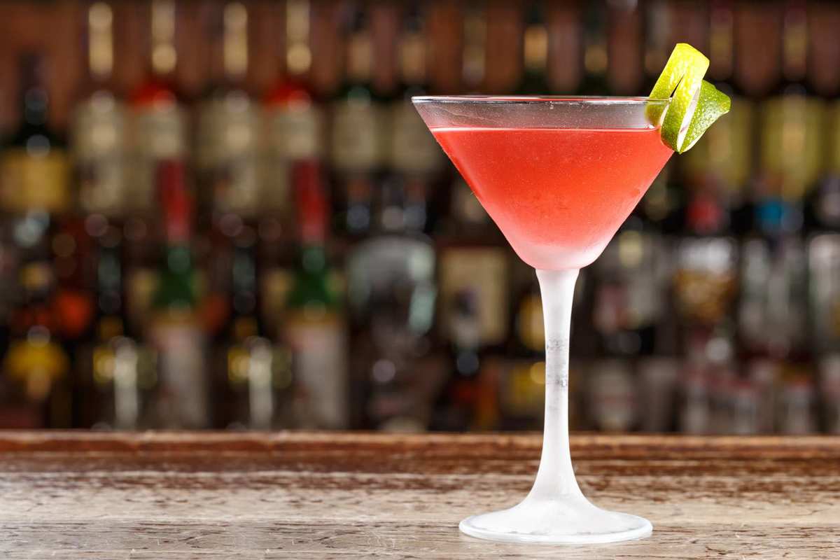 What alcohol is in a cosmopolitan?