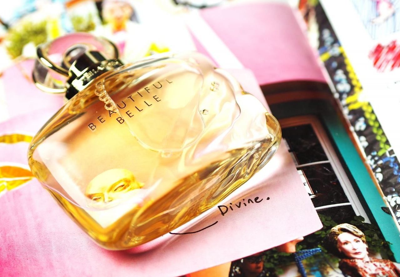 What does Estee Lauder Beautiful Belle smell like?