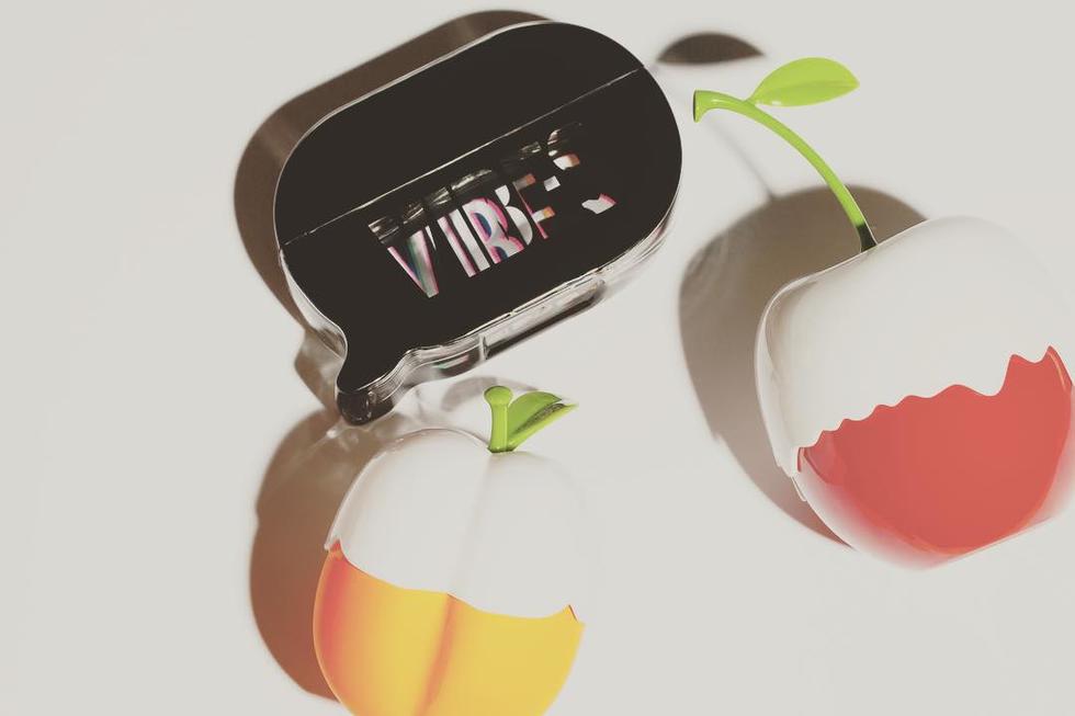 What does Kimoji cherry smell like?