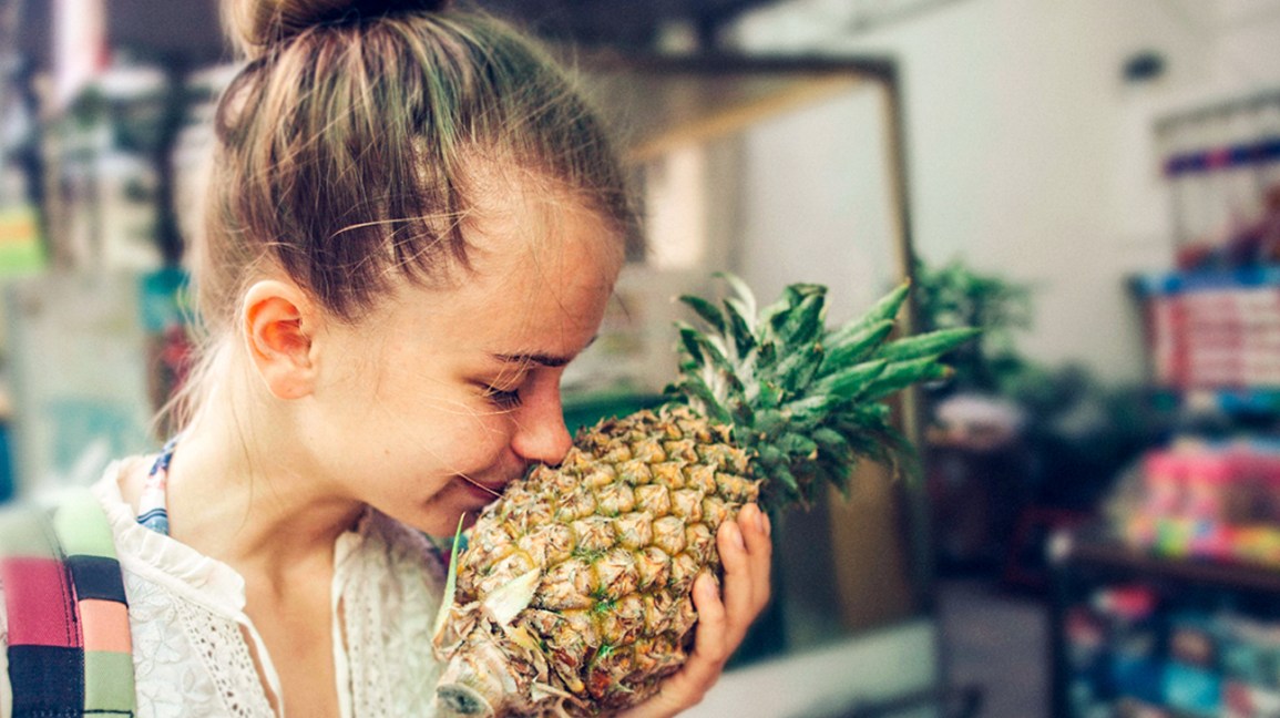 What does it mean when a girl eats pineapple?