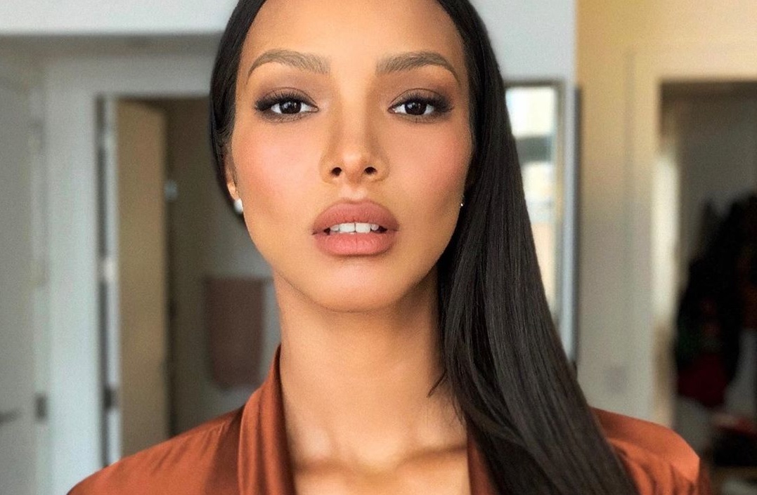 What is Lais Ribeiro net worth?