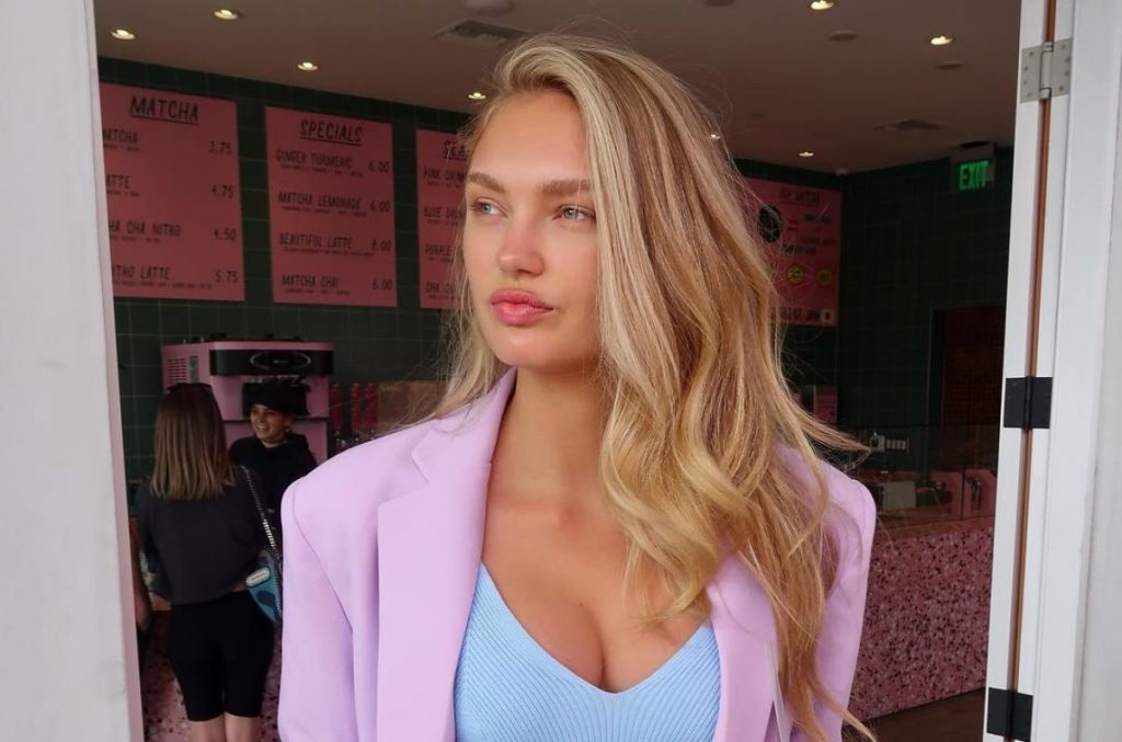 What is Romee Strijd net worth?