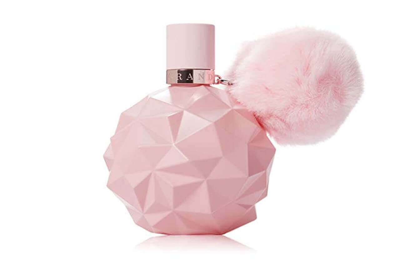 What perfume does Ariana Grande use?