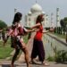 What should I wear in India website?