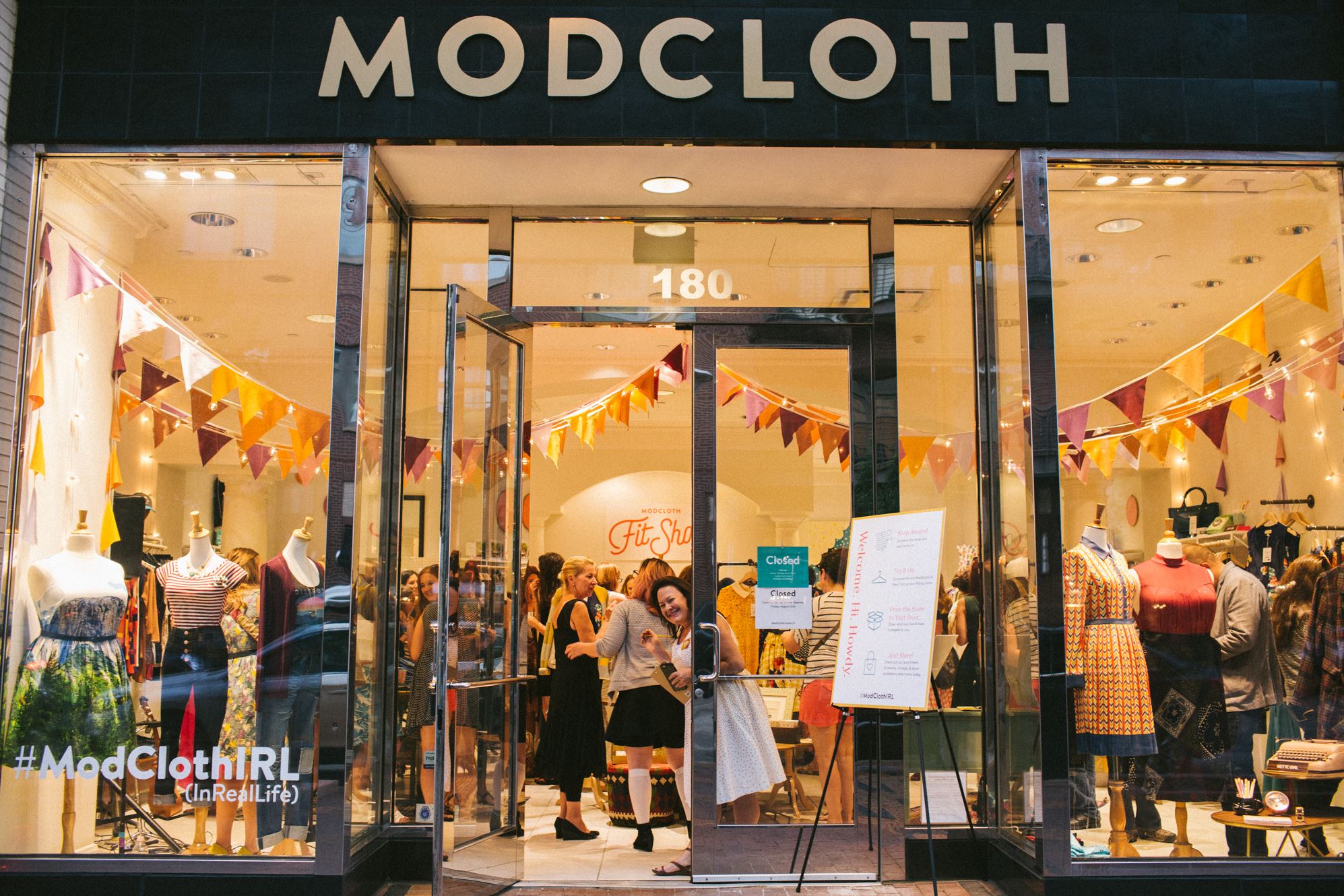 Where does ModCloth ship from?