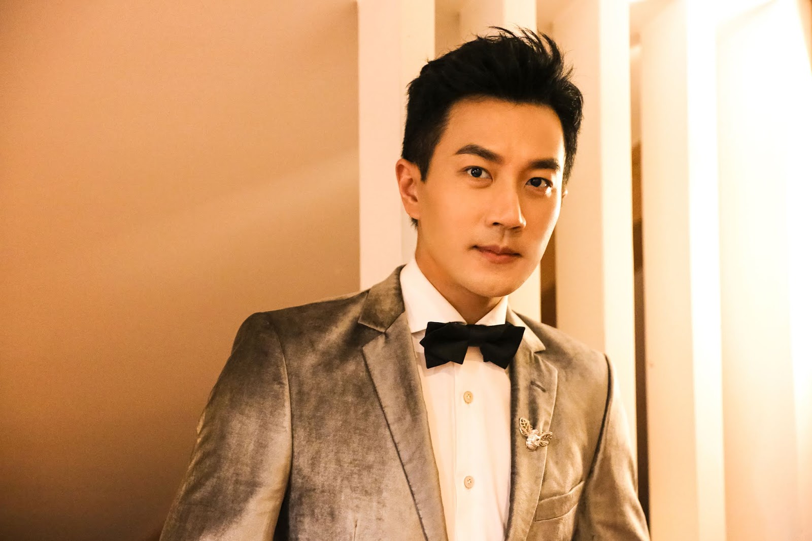 Who is Hawick Lau dating?
