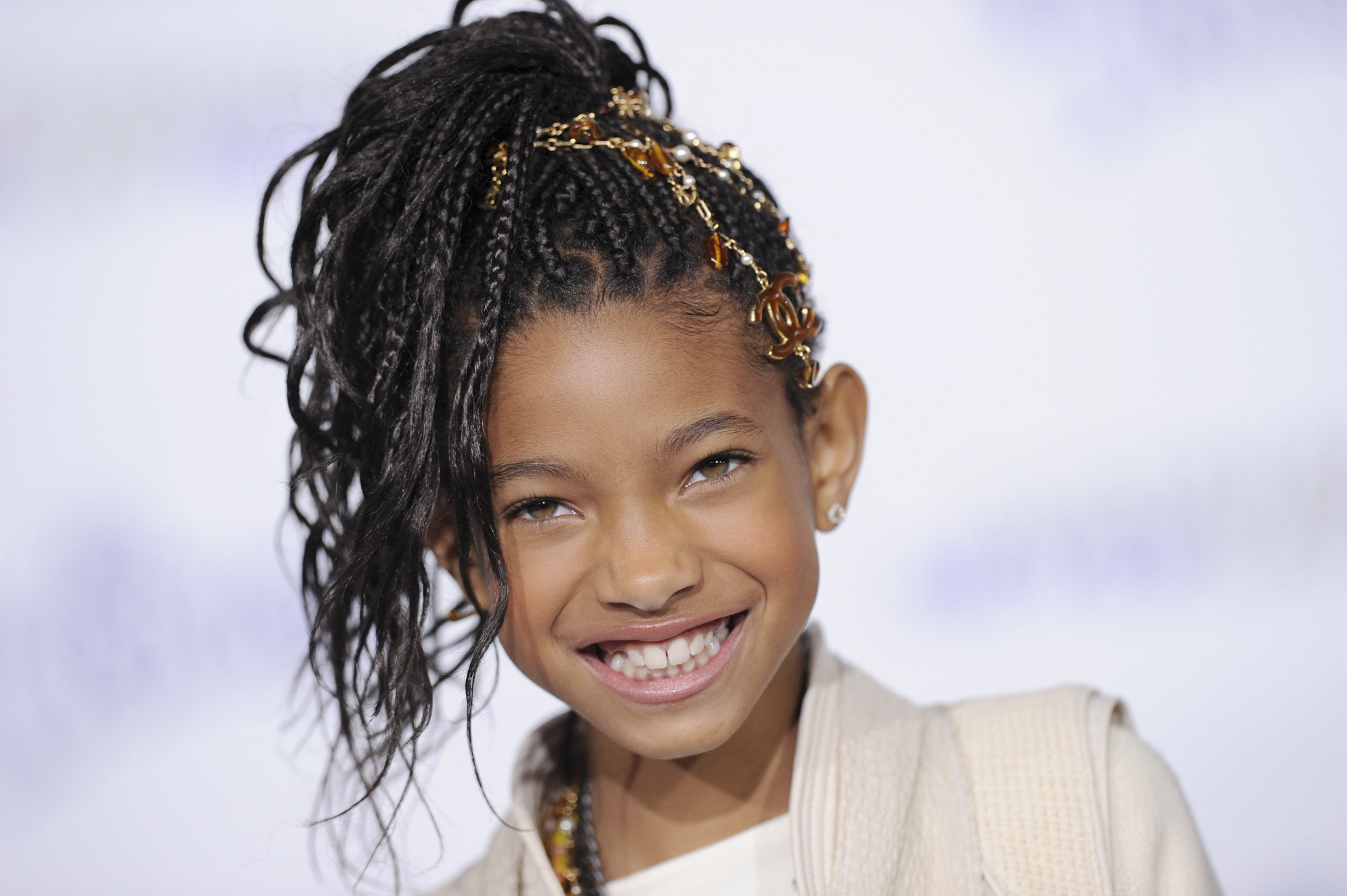 Who is Willow Smith Manager?