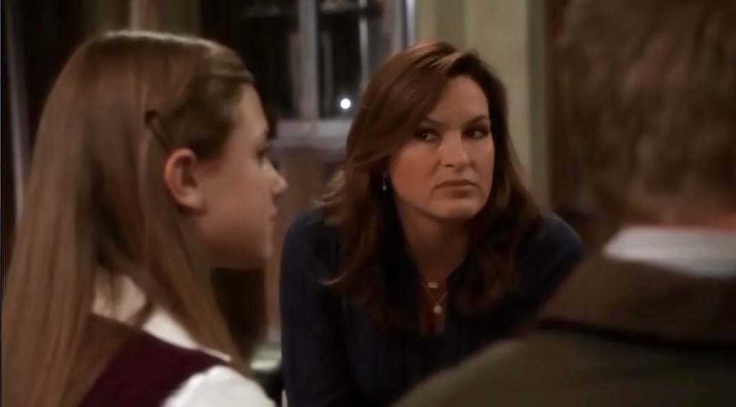 Who played Emma on Law and Order SVU?