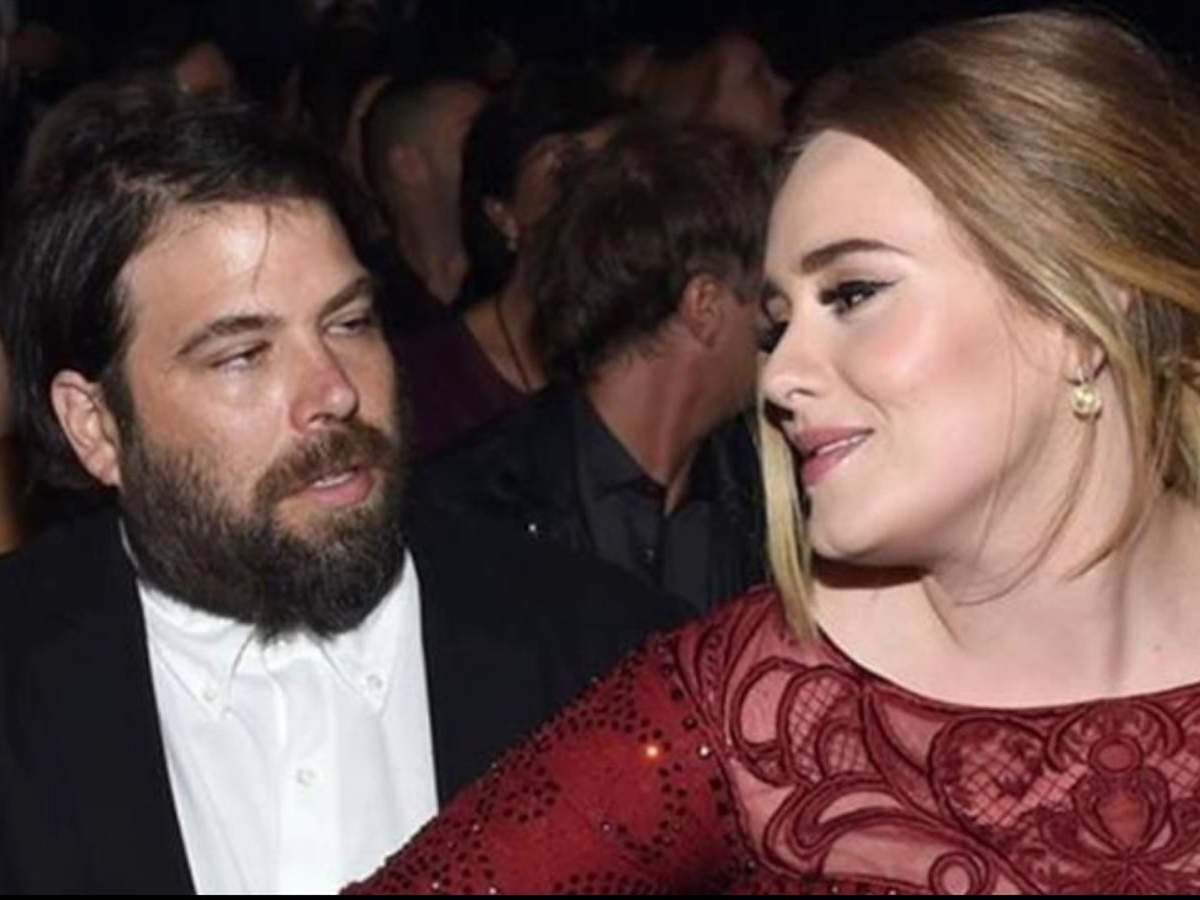 Are Adele and Simon still married?