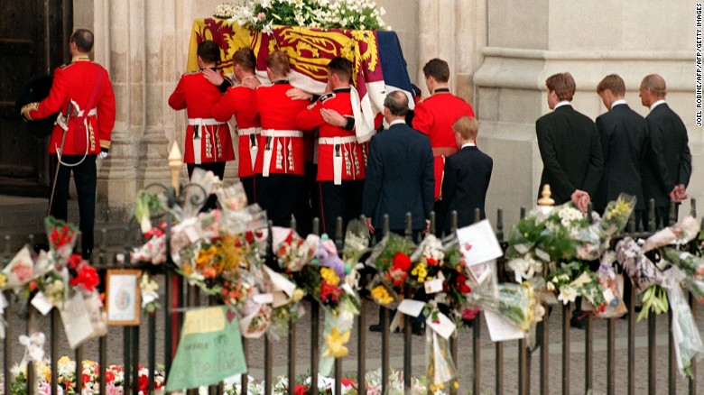 Did Charles attend Diana’s funeral?