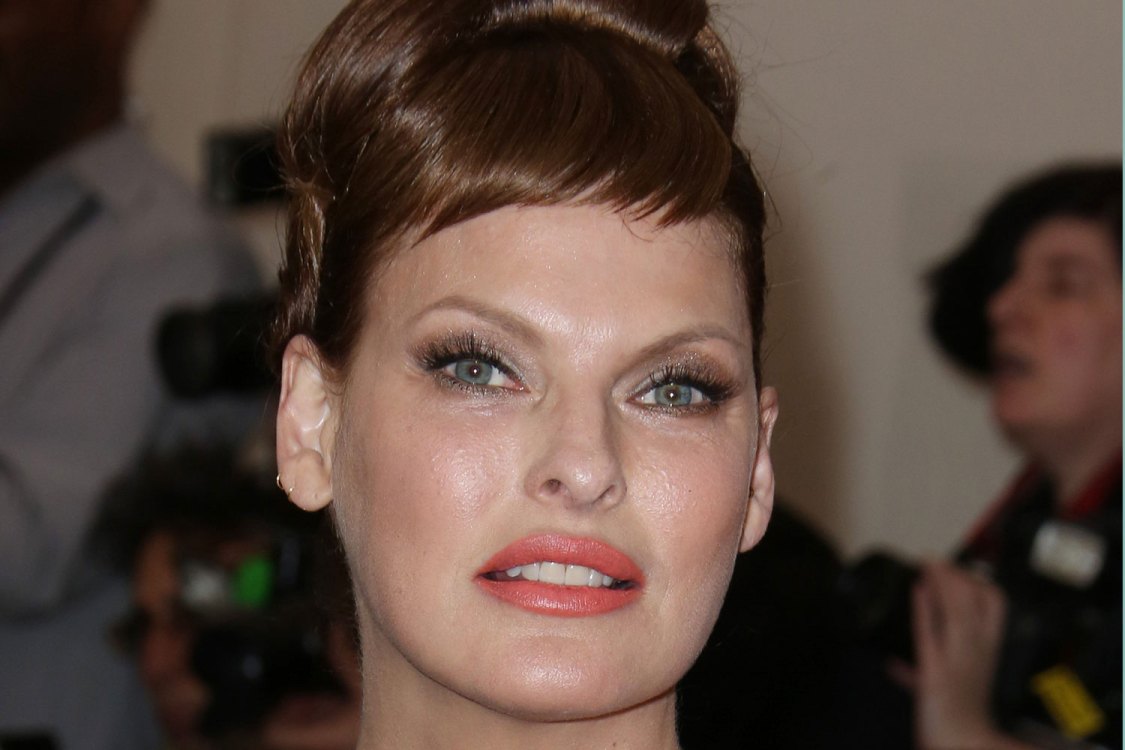 Did Linda Evangelista CoolSculpting her face?