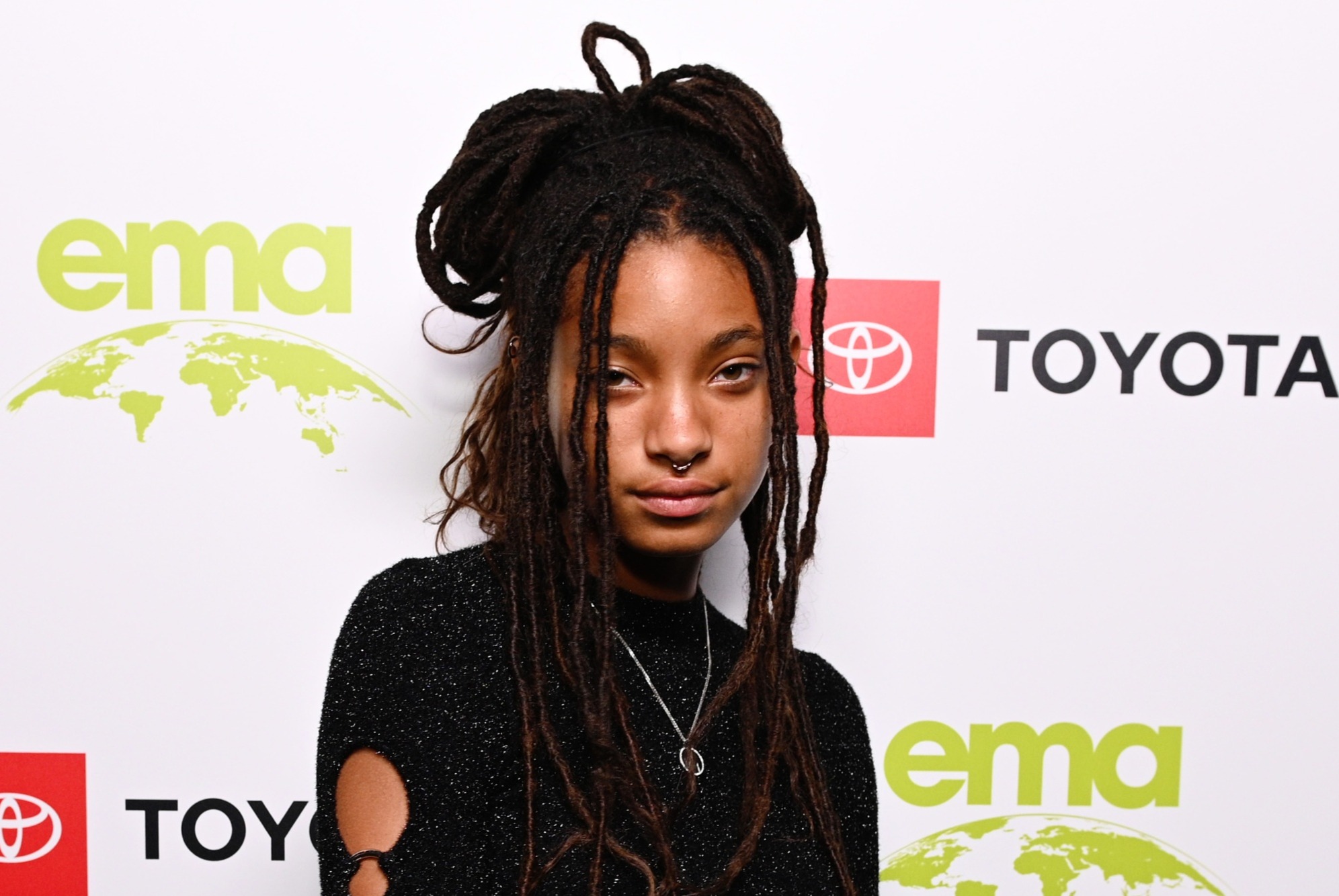 Did Willow Smith copy Paramore?