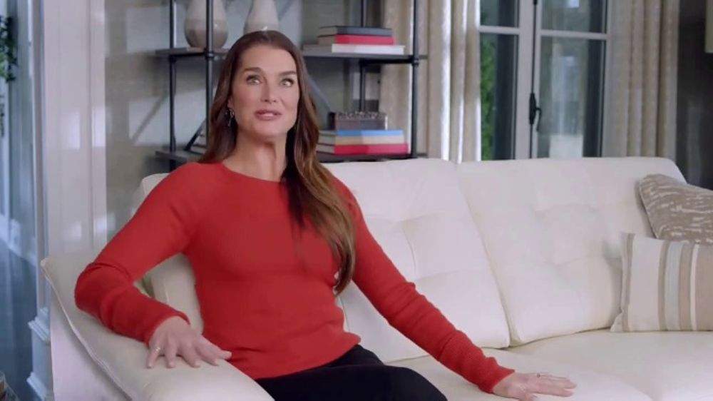 Does Brooke Shields still do Lazy Boy commercials?