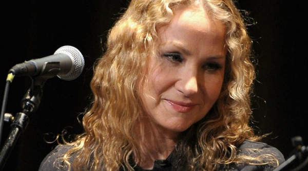 Does Joan Osborne still sing?