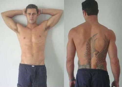 Does Taylor Kinney have a tattoo?