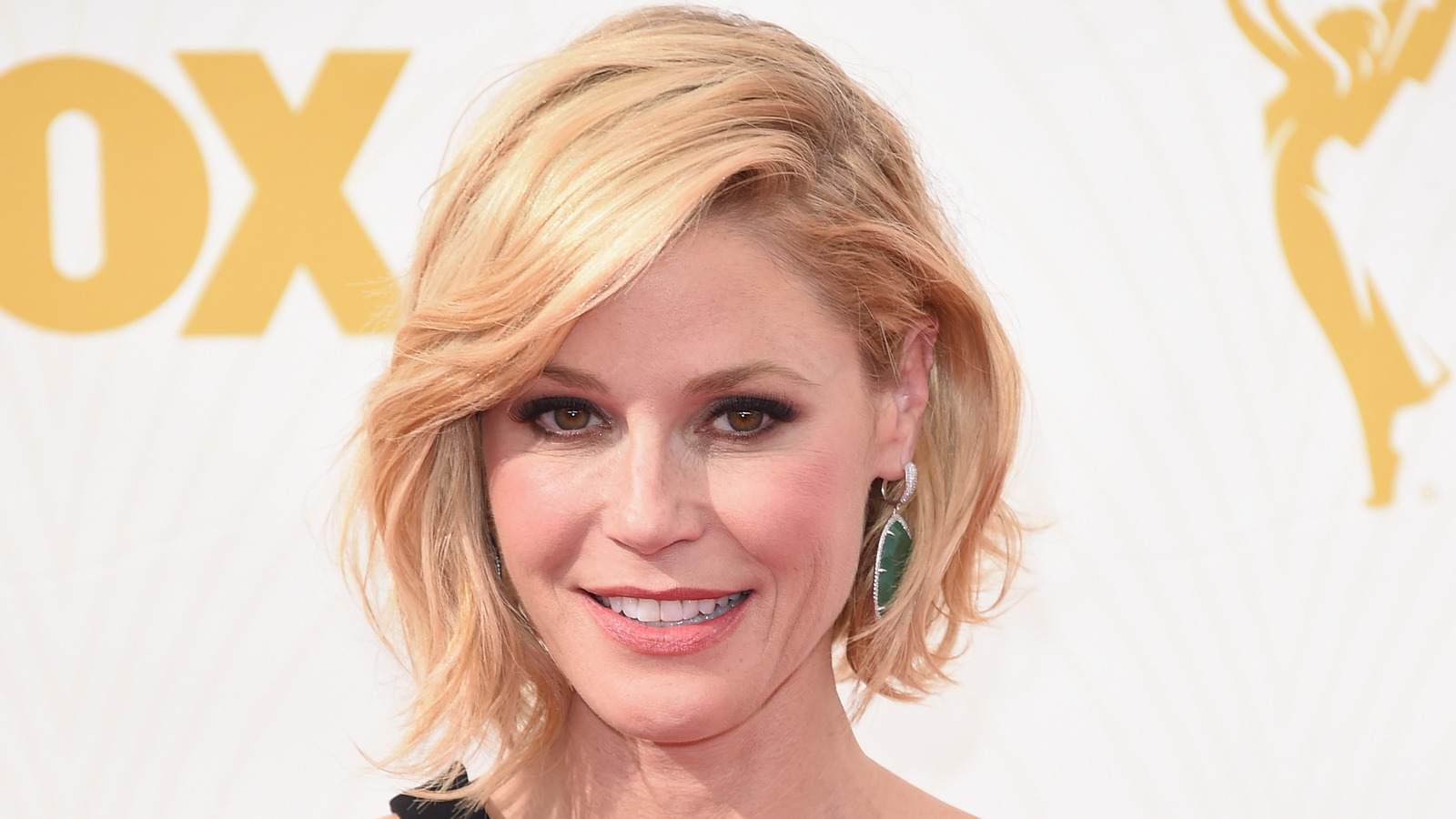 How much did Julie Bowen make on Modern Family?