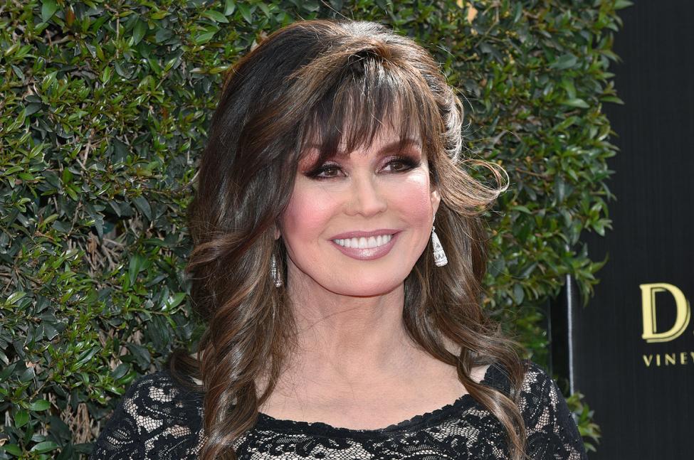 How much does Marie Osmond weigh?