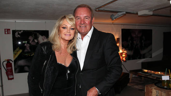 Is Bonnie Tyler married?