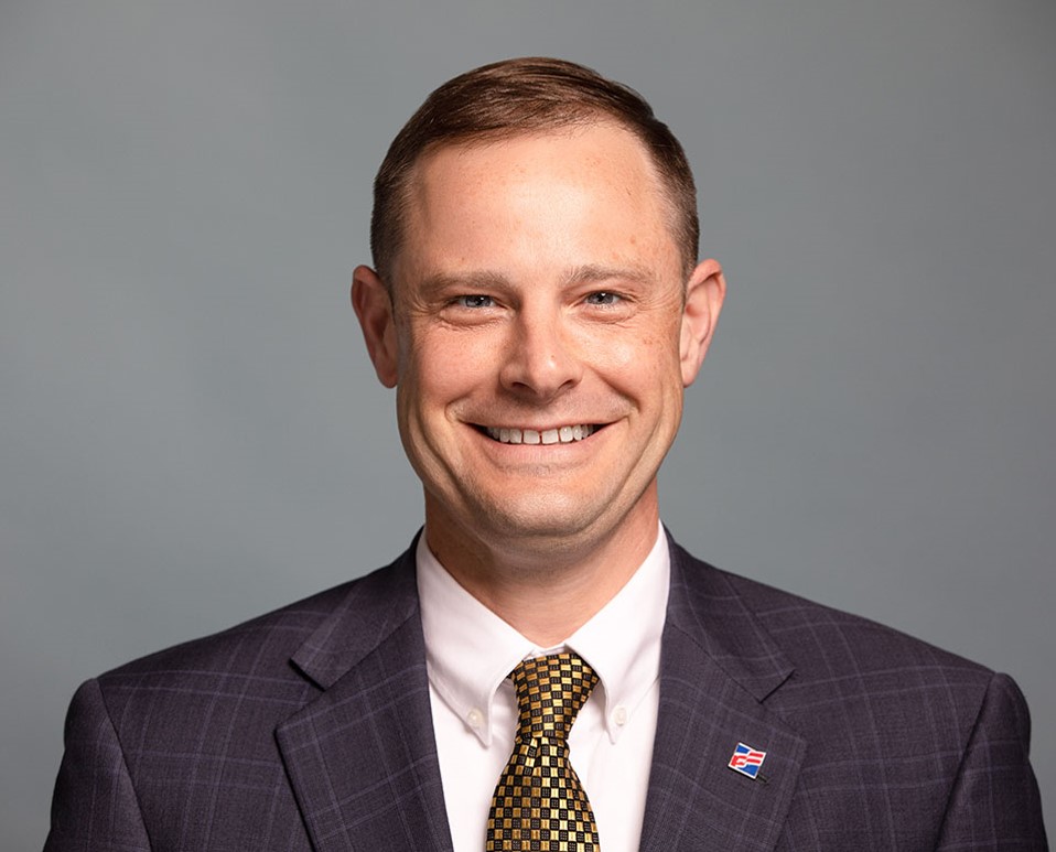 Is Brian Klugman in at Mobile commercial?