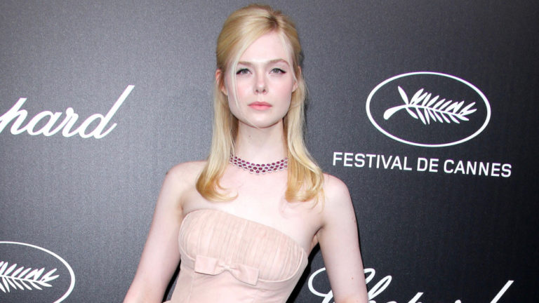 Is Elle Fanning rich?