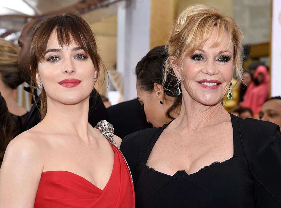 Is Melanie Griffith the mother of Dakota Johnson?