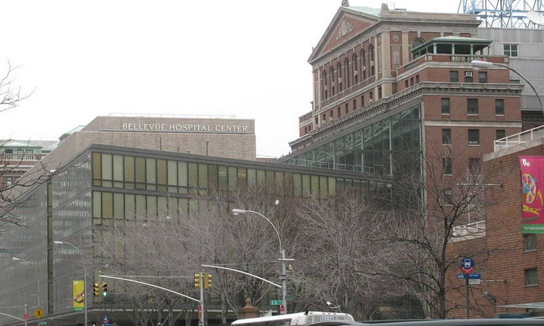 Is New Amsterdam real hospital?