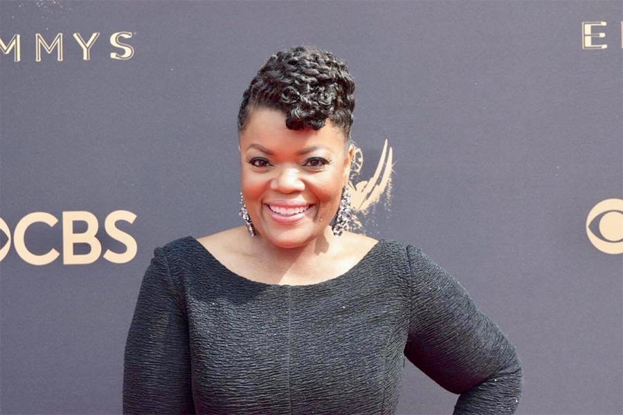 Is Yvette Nicole Brown in the T-Mobile commercial?