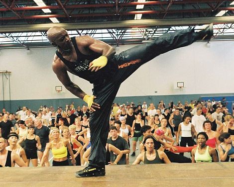 Was Billy Blanks a boxer?