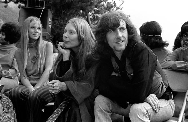 What happened between Joni Mitchell and Graham Nash?