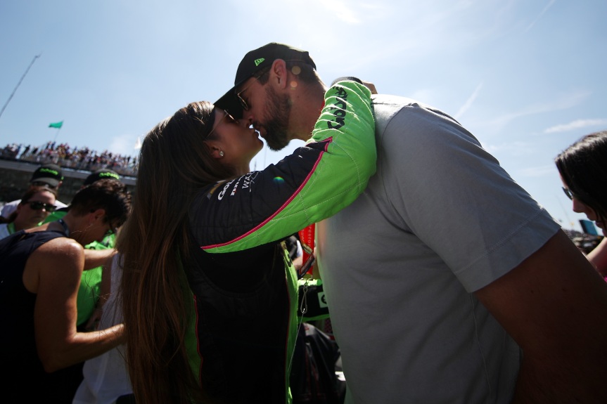 When did Aaron Rodgers meet shailene?