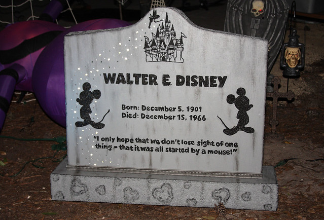 When was Walt Disney born died?