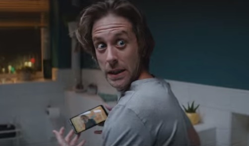 Who are the actors in the new Amazon commercial?