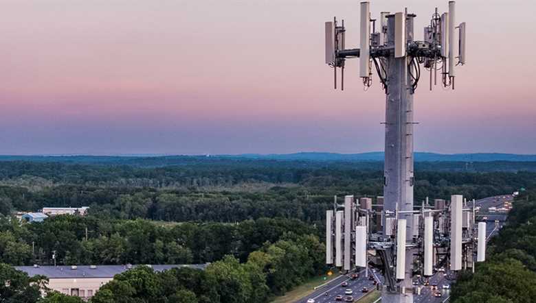 Who has the most 5G towers in the United States?