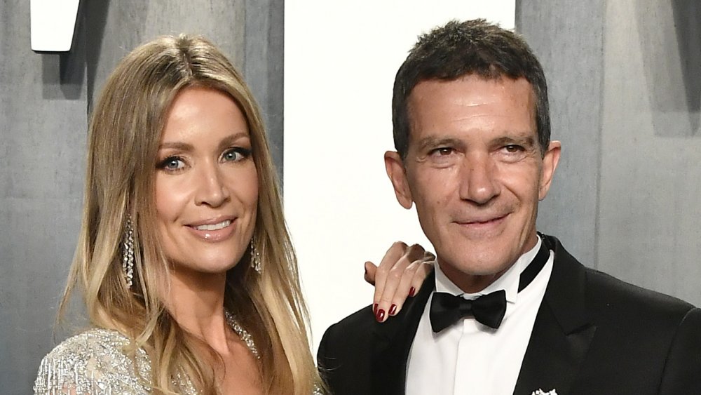 Who is Antonio Banderas dating in 2021?