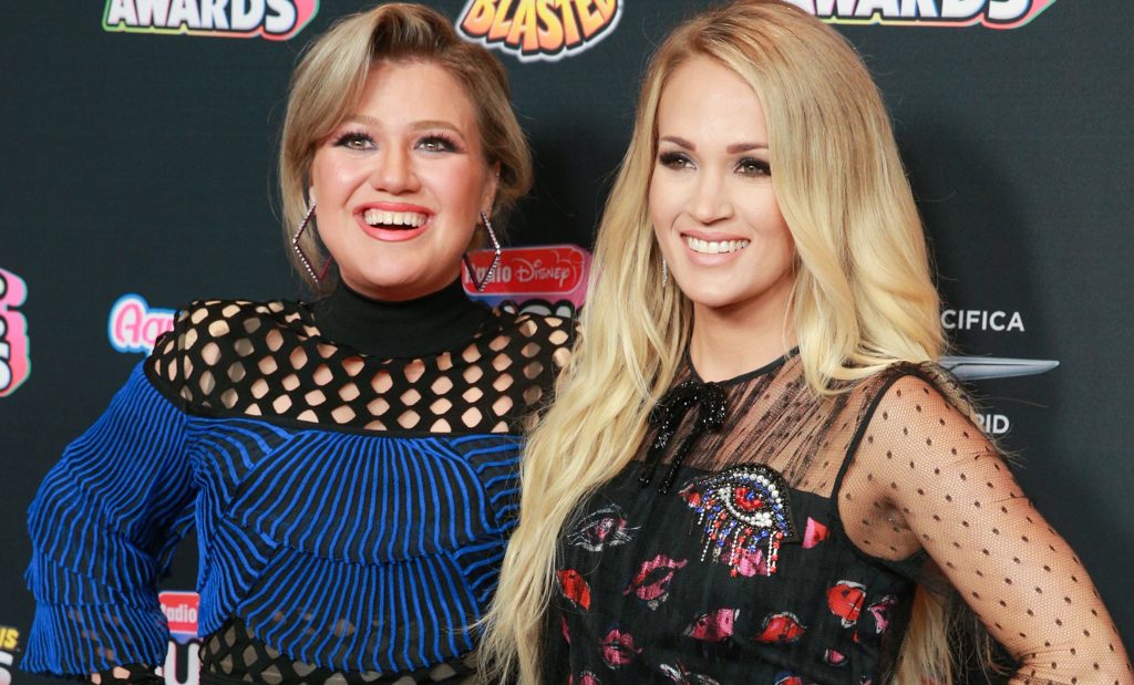 Who is more famous Kelly Clarkson or Carrie Underwood?