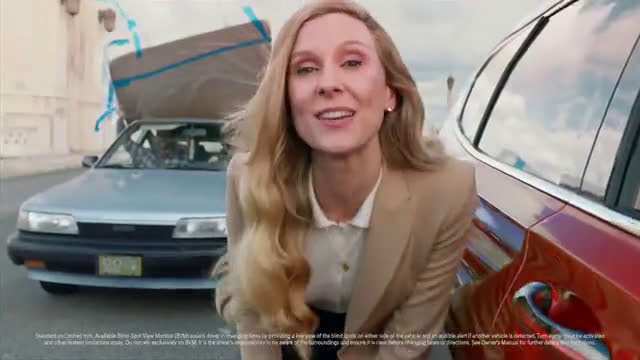 Who is the actor in the Hyundai Santa Fe commercial?