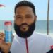 Who is the actor in the Smirnoff Seltzer commercial?