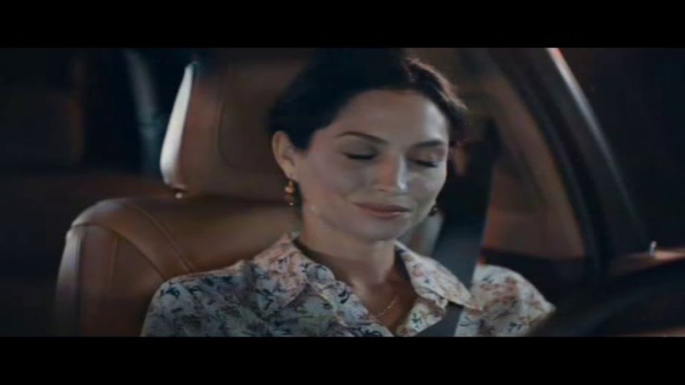 Who is the actress in the Cadillac XT6 commercial?