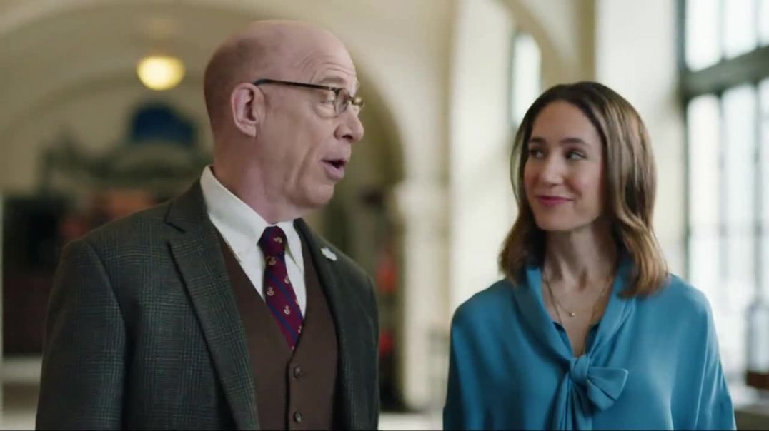 Who is the actress in the Farmers Insurance commercial?